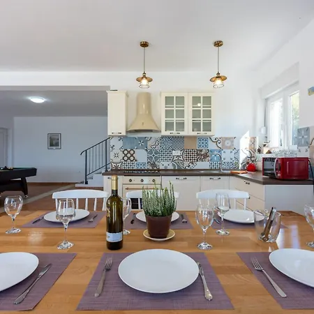 Aqua Holiday home