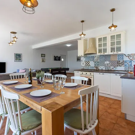 Aqua Holiday home