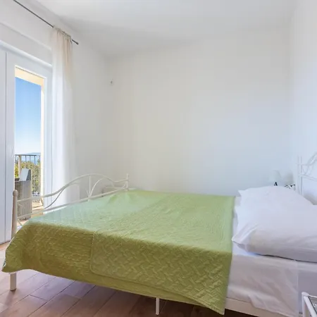 Aqua بيت للعطل *